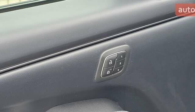 Чорний Форд Mustang Mach-E, об'ємом двигуна 0 л та пробігом 110 тис. км за 27500 $, фото 58 на Automoto.ua