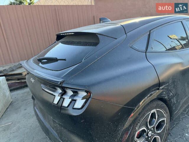 Черный Форд Mustang Mach-E, объемом двигателя 0 л и пробегом 33 тыс. км за 16000 $, фото 20 на Automoto.ua