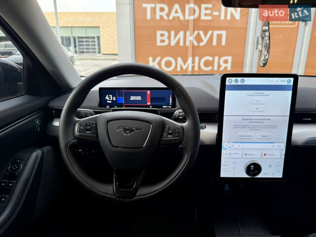 Черный Форд Mustang Mach-E, объемом двигателя 0 л и пробегом 38 тыс. км за 26999 $, фото 4 на Automoto.ua