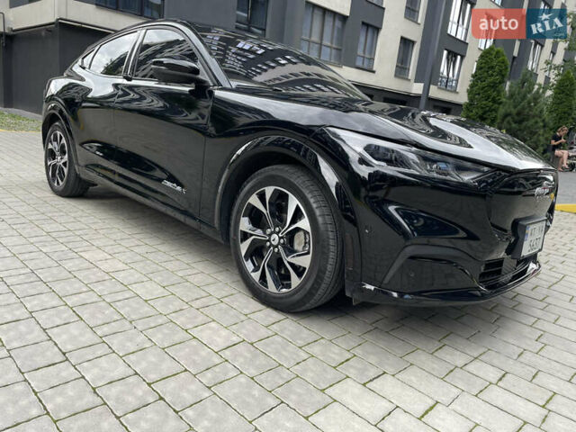 Черный Форд Mustang Mach-E, объемом двигателя 0 л и пробегом 17 тыс. км за 29999 $, фото 5 на Automoto.ua