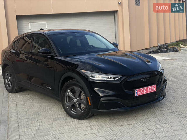 Чорний Форд Mustang Mach-E, об'ємом двигуна 0 л та пробігом 14 тис. км за 24000 $, фото 2 на Automoto.ua