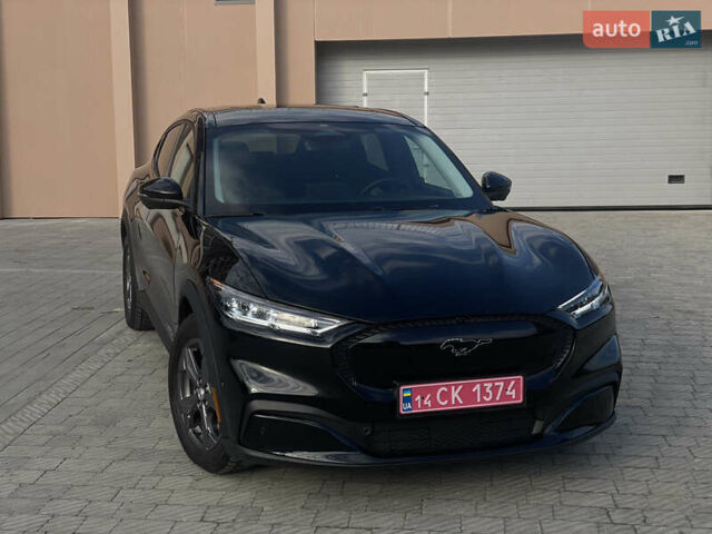 Чорний Форд Mustang Mach-E, об'ємом двигуна 0 л та пробігом 14 тис. км за 24000 $, фото 1 на Automoto.ua
