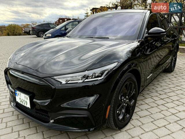 Чорний Форд Mustang Mach-E, об'ємом двигуна 0 л та пробігом 21 тис. км за 29500 $, фото 1 на Automoto.ua