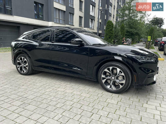 Черный Форд Mustang Mach-E, объемом двигателя 0 л и пробегом 17 тыс. км за 29999 $, фото 6 на Automoto.ua