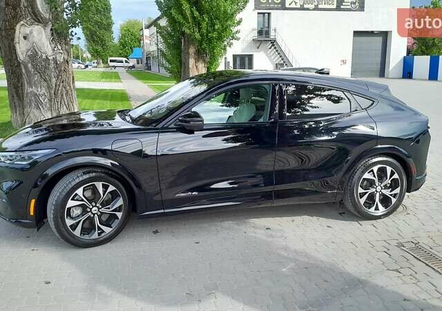 Чорний Форд Mustang Mach-E, об'ємом двигуна 0 л та пробігом 27 тис. км за 26900 $, фото 9 на Automoto.ua