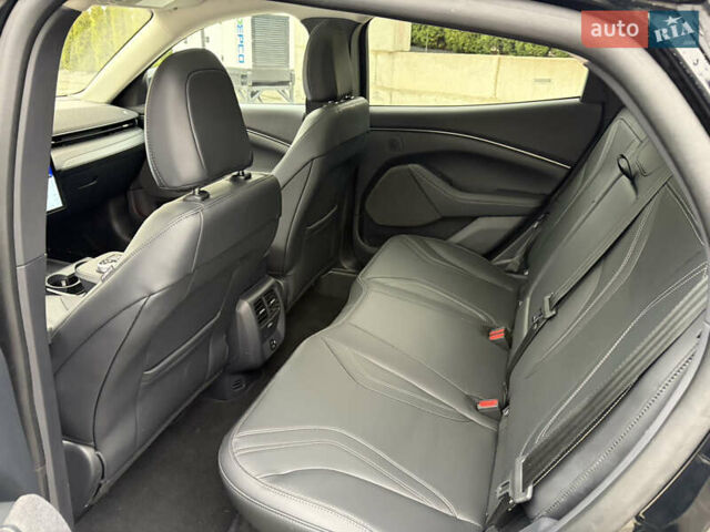 Черный Форд Mustang Mach-E, объемом двигателя 0 л и пробегом 10 тыс. км за 26999 $, фото 33 на Automoto.ua