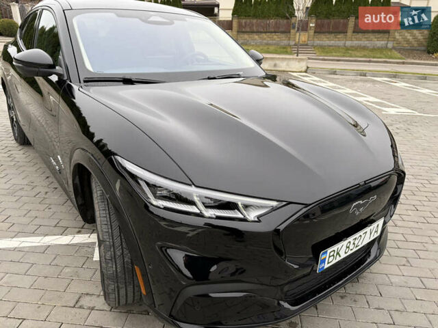 Черный Форд Mustang Mach-E, объемом двигателя 0 л и пробегом 10 тыс. км за 26999 $, фото 16 на Automoto.ua