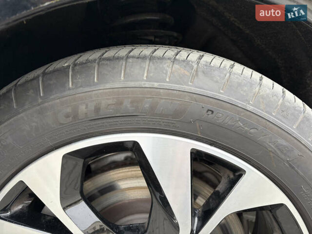 Черный Форд Mustang Mach-E, объемом двигателя 0 л и пробегом 10 тыс. км за 26999 $, фото 40 на Automoto.ua