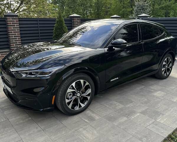 Чорний Форд Mustang Mach-E, об'ємом двигуна 0 л та пробігом 17 тис. км за 29800 $, фото 2 на Automoto.ua