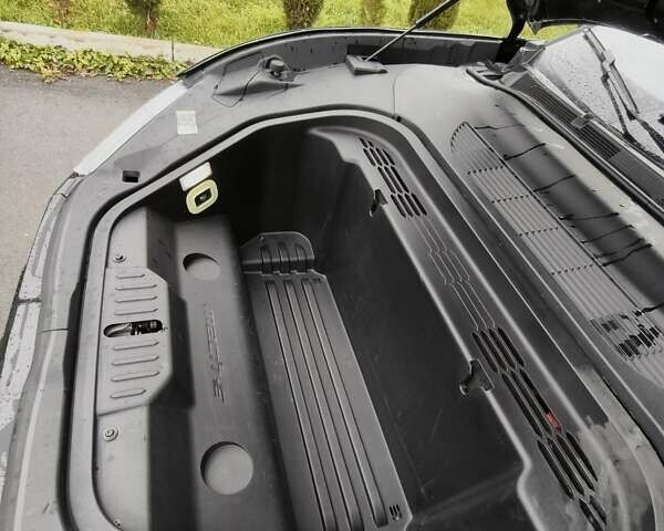 Чорний Форд Mustang Mach-E, об'ємом двигуна 0 л та пробігом 42 тис. км за 32000 $, фото 13 на Automoto.ua