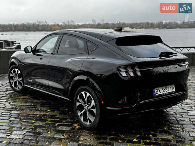 Черный Форд Mustang Mach-E, объемом двигателя 0 л и пробегом 26 тыс. км за 29900 $, фото 8 на Automoto.ua