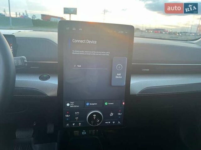 Черный Форд Mustang Mach-E, объемом двигателя 0 л и пробегом 26 тыс. км за 27590 $, фото 27 на Automoto.ua