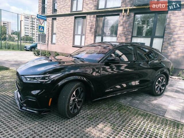 Черный Форд Mustang Mach-E, объемом двигателя 0 л и пробегом 9 тыс. км за 26777 $, фото 5 на Automoto.ua
