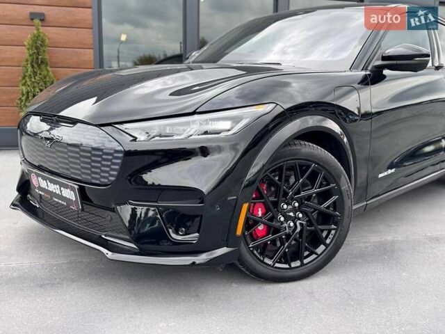 Форд Mustang Mach-E 2023 в Ровно на Automoto.ua Черный Форд Mustang Mach-E, объемом двигателя 0 л и пробегом 11 тыс. км за 36000 $, фото 5 на Automoto.ua