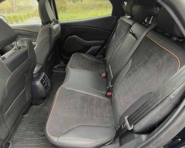 Чорний Форд Mustang Mach-E, об'ємом двигуна 0 л та пробігом 42 тис. км за 32000 $, фото 7 на Automoto.ua