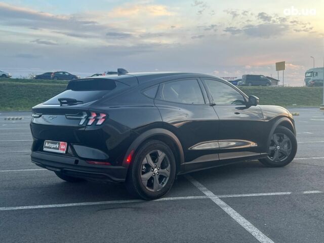 Черный Форд Mustang Mach-E, объемом двигателя 0 л и пробегом 26 тыс. км за 27590 $, фото 12 на Automoto.ua