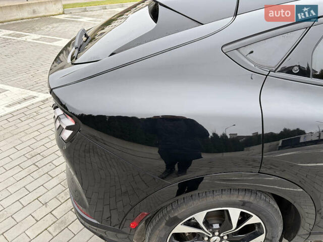 Черный Форд Mustang Mach-E, объемом двигателя 0 л и пробегом 10 тыс. км за 26999 $, фото 20 на Automoto.ua