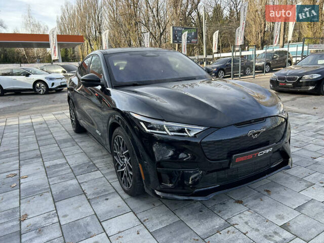 Черный Форд Mustang Mach-E, объемом двигателя 0 л и пробегом 15 тыс. км за 37000 $, фото 6 на Automoto.ua