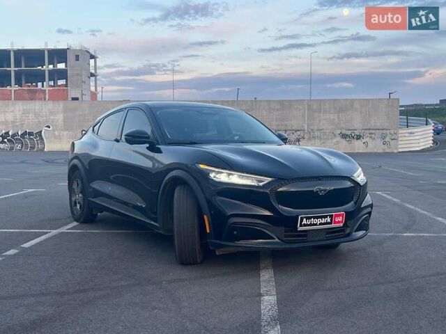 Черный Форд Mustang Mach-E, объемом двигателя 0 л и пробегом 26 тыс. км за 27590 $, фото 15 на Automoto.ua