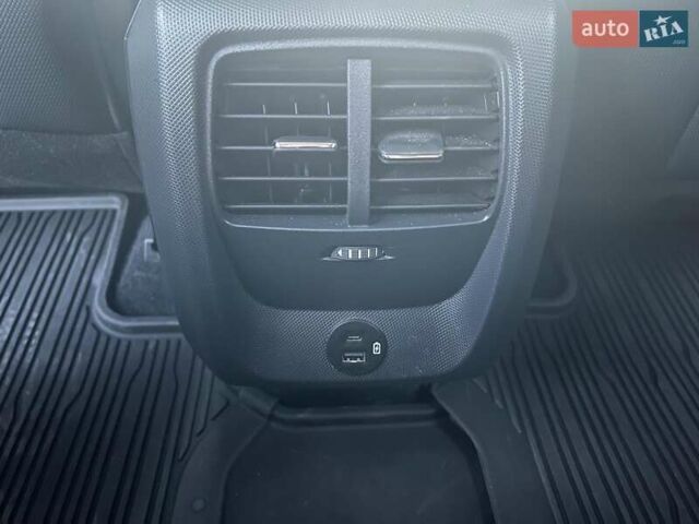 Черный Форд Mustang Mach-E, объемом двигателя 0 л и пробегом 26 тыс. км за 27590 $, фото 33 на Automoto.ua