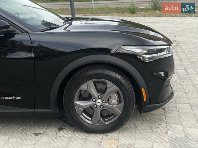 Чорний Форд Mustang Mach-E, об'ємом двигуна 0 л та пробігом 14 тис. км за 24000 $, фото 12 на Automoto.ua