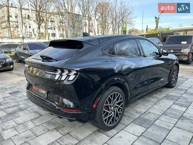Черный Форд Mustang Mach-E, объемом двигателя 0 л и пробегом 15 тыс. км за 37000 $, фото 10 на Automoto.ua