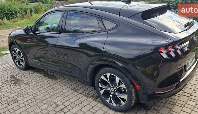 Черный Форд Mustang Mach-E, объемом двигателя 0 л и пробегом 13 тыс. км за 26500 $, фото 9 на Automoto.ua