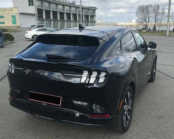Черный Форд Mustang Mach-E, объемом двигателя 0 л и пробегом 30 тыс. км за 27999 $, фото 7 на Automoto.ua