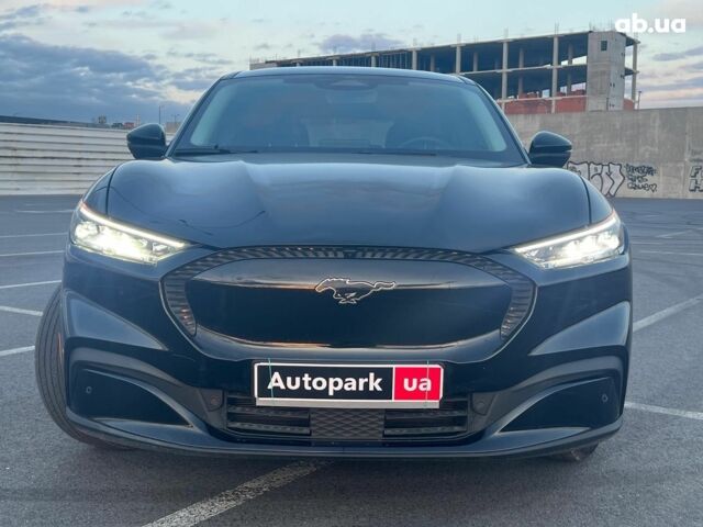 Черный Форд Mustang Mach-E, объемом двигателя 0 л и пробегом 26 тыс. км за 27590 $, фото 4 на Automoto.ua