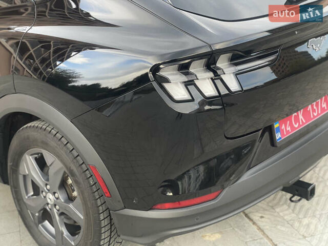 Чорний Форд Mustang Mach-E, об'ємом двигуна 0 л та пробігом 14 тис. км за 24000 $, фото 27 на Automoto.ua