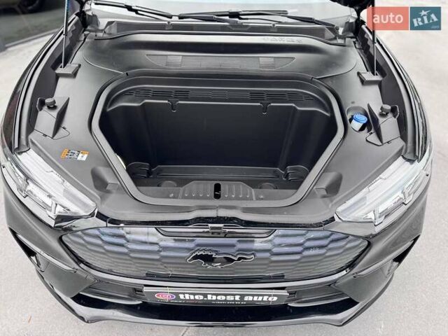 Форд Mustang Mach-E 2023 в Ровно на Automoto.ua Черный Форд Mustang Mach-E, объемом двигателя 0 л и пробегом 11 тыс. км за 36000 $, фото 67 на Automoto.ua