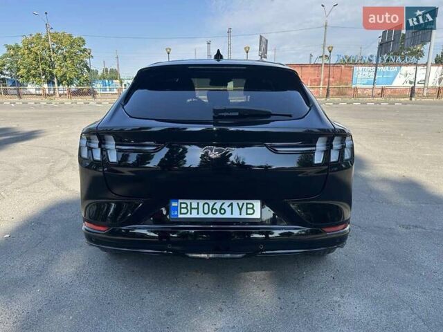 Чорний Форд Mustang Mach-E, об'ємом двигуна 0 л та пробігом 21 тис. км за 29800 $, фото 5 на Automoto.ua