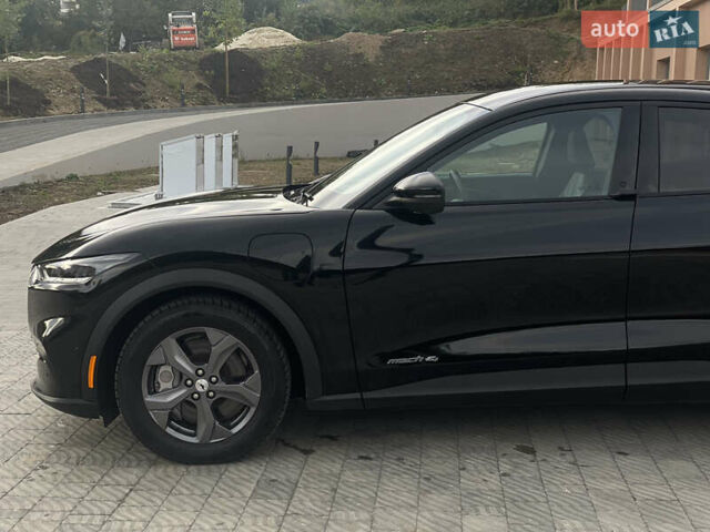 Чорний Форд Mustang Mach-E, об'ємом двигуна 0 л та пробігом 14 тис. км за 24000 $, фото 22 на Automoto.ua