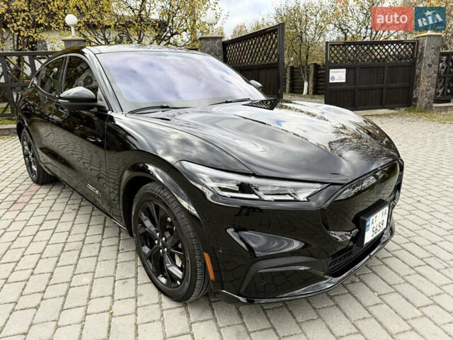 Чорний Форд Mustang Mach-E, об'ємом двигуна 0 л та пробігом 21 тис. км за 29500 $, фото 6 на Automoto.ua