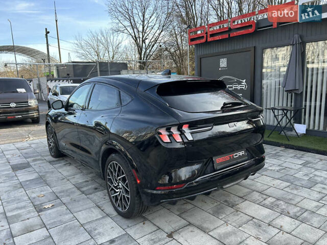 Черный Форд Mustang Mach-E, объемом двигателя 0 л и пробегом 15 тыс. км за 37000 $, фото 15 на Automoto.ua