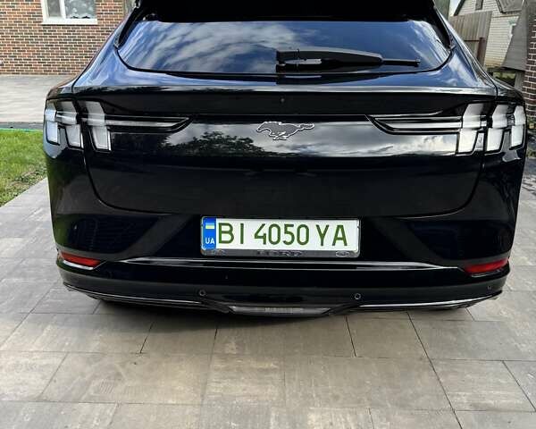 Чорний Форд Mustang Mach-E, об'ємом двигуна 0 л та пробігом 17 тис. км за 29800 $, фото 4 на Automoto.ua