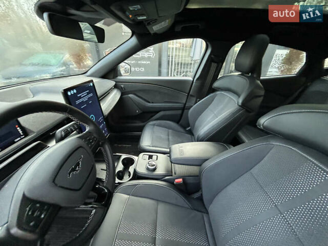 Черный Форд Mustang Mach-E, объемом двигателя 0 л и пробегом 15 тыс. км за 37000 $, фото 19 на Automoto.ua