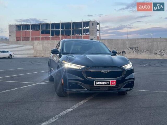 Черный Форд Mustang Mach-E, объемом двигателя 0 л и пробегом 26 тыс. км за 27590 $, фото 16 на Automoto.ua