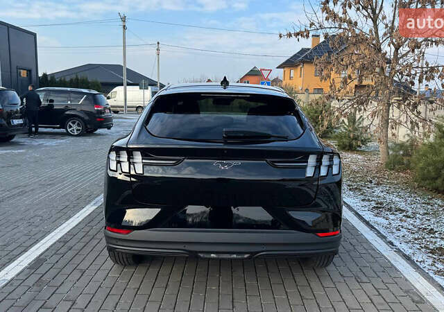 Чорний Форд Mustang Mach-E, об'ємом двигуна 0 л та пробігом 16 тис. км за 25750 $, фото 1 на Automoto.ua