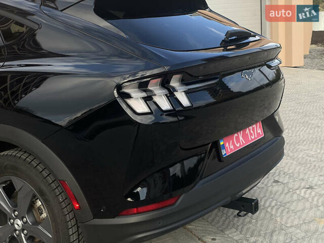 Чорний Форд Mustang Mach-E, об'ємом двигуна 0 л та пробігом 14 тис. км за 24000 $, фото 6 на Automoto.ua