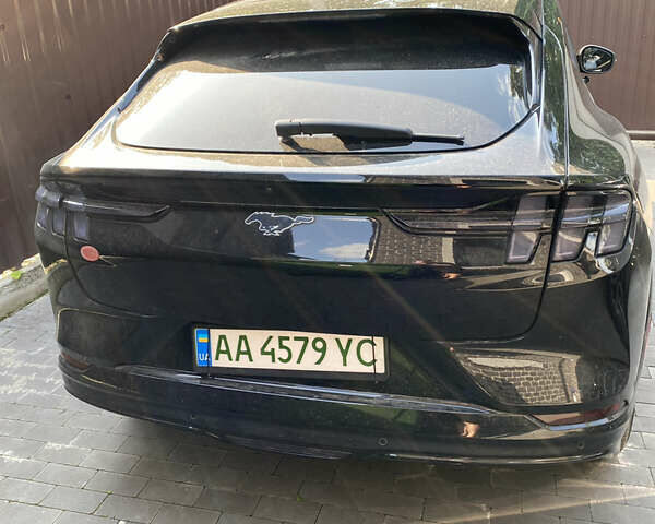 Черный Форд Mustang Mach-E, объемом двигателя 0 л и пробегом 29 тыс. км за 26000 $, фото 1 на Automoto.ua