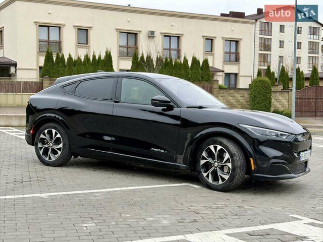 Черный Форд Mustang Mach-E, объемом двигателя 0 л и пробегом 10 тыс. км за 26999 $, фото 5 на Automoto.ua