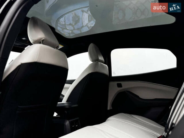 Черный Форд Mustang Mach-E, объемом двигателя 0 л и пробегом 26 тыс. км за 29900 $, фото 29 на Automoto.ua