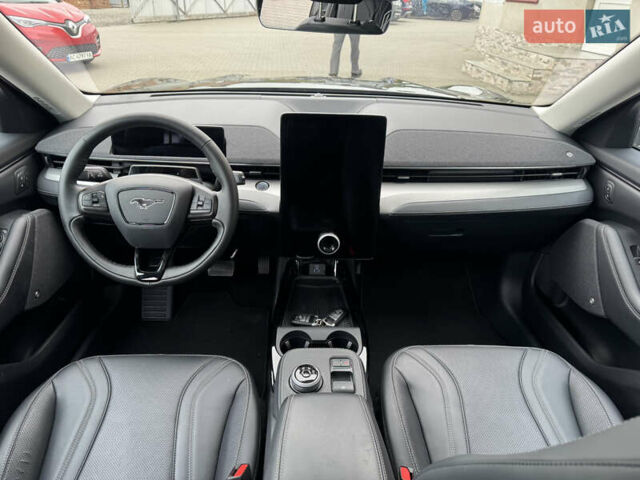 Черный Форд Mustang Mach-E, объемом двигателя 0 л и пробегом 74 тыс. км за 17400 $, фото 42 на Automoto.ua