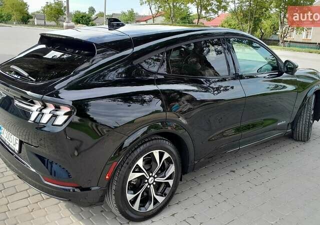 Чорний Форд Mustang Mach-E, об'ємом двигуна 0 л та пробігом 27 тис. км за 26900 $, фото 6 на Automoto.ua