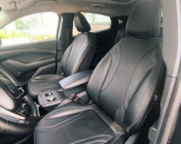 Черный Форд Mustang Mach-E, объемом двигателя 0 л и пробегом 9 тыс. км за 26777 $, фото 15 на Automoto.ua