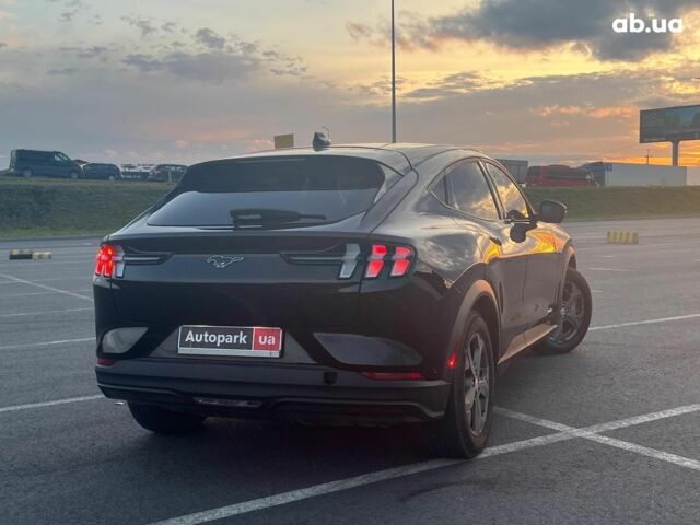 Черный Форд Mustang Mach-E, объемом двигателя 0 л и пробегом 26 тыс. км за 27590 $, фото 11 на Automoto.ua