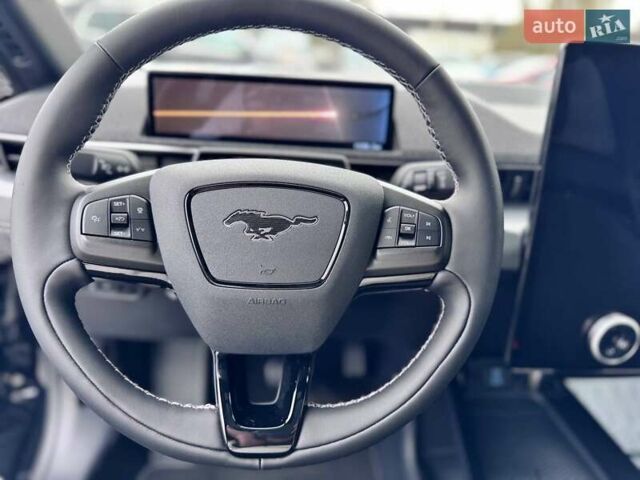 Форд Mustang Mach-E 2023 в Ровно на Automoto.ua Черный Форд Mustang Mach-E, объемом двигателя 0 л и пробегом 11 тыс. км за 36000 $, фото 33 на Automoto.ua