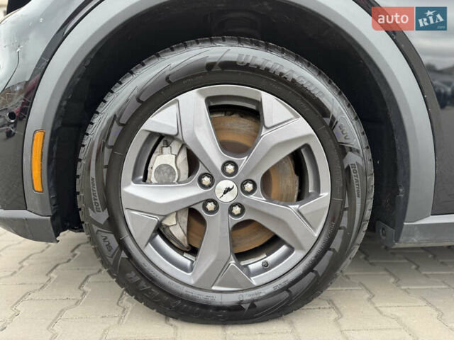 Черный Форд Mustang Mach-E, объемом двигателя 0 л и пробегом 74 тыс. км за 17400 $, фото 11 на Automoto.ua