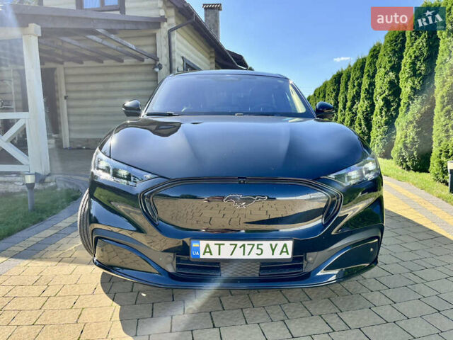 Черный Форд Mustang Mach-E, объемом двигателя 0 л и пробегом 24 тыс. км за 29900 $, фото 1 на Automoto.ua
